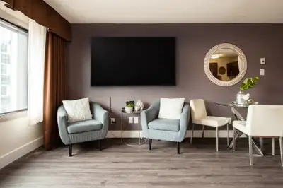 190 Smith Apartment Suites - 1-Bedroom Suite Apartment for Rent
