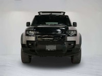 This 2023 Land Rover Defender 110 X P400 is a local Ontario vehicle, blending legendary off-road cap... (image 5)