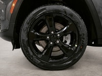Meet the brand new 2025 Jeep Grand Cherokee L Altitude, now available at Southside Dodge Chrysler Je... (image 6)