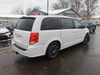 • Power_Steering • Power_Brakes • Power_Windows • Power_Seat • Power_Mirrors • Power_Locks • Air_Con... (image 4)