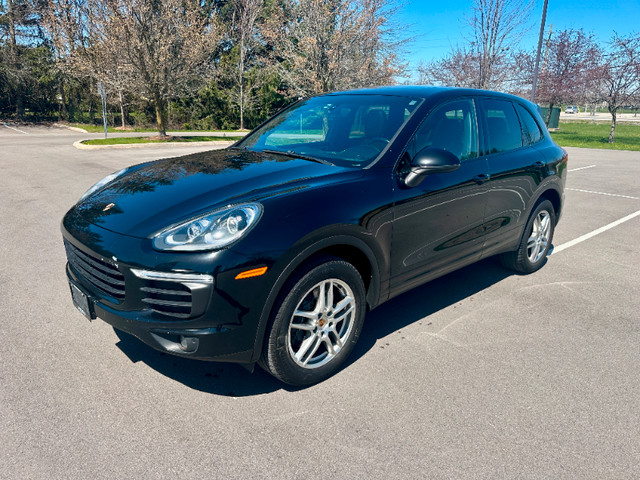 2016 Porsche Cayenne V-6 loaded with options in Cars & Trucks in Oakville / Halton Region - Image 2