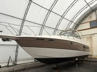 Bay Marine Sales 2003 Maxum 330 Cruiser Very clean boat. Twin Merc 5.0 MPI's only 600 hours, A/c and...