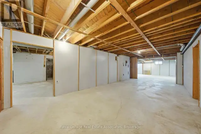 1137 RIDGE ROAD Hamilton, Ontario in Land for Sale in Hamilton - Image 33