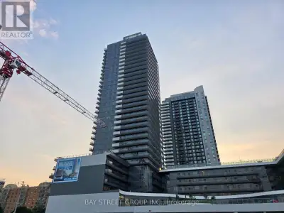 New Condo Apartment at the Intersection of Hurontario Eglinton. Open Concept with Unobstructed View....
