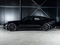 . Engine: V6 Cylinder Engine L/100Km City: 13.1 L/100Km Hwy: 9.8 (image 1)