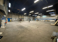 7,000 sqft auto-friendly industrial warehouse in Mississauga