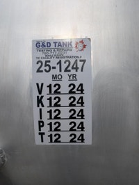 2013 Peterbilt 348 Fuel Truck. Dependable 4 Compartment Aluminum Refueler Tank TC406 KMS: 325,365 HR... (image 9)