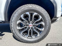4WD Crew Cab Denali ... Engine: Turbocharged Gas I4 2.7L/ L/100Km City: 13.6 L/100Km Hwy: 10.7 Safet... (image 8)
