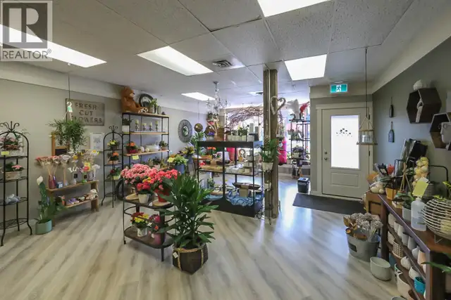 10122/24 MAIN Street Summerland, British Columbia in Commercial & Office Space for Sale in Penticton - Image 39