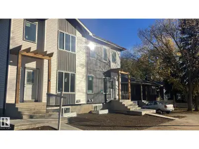 !! INVESTOR ALERT!! 2 Storey style unit with Legal basement suite. This beautiful property, over 1,4...
