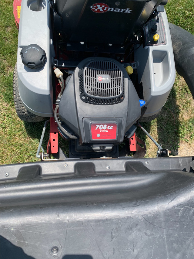 Quest Exmark 42" Zero Turn in Lawnmowers & Leaf Blowers in Stratford - Image 3