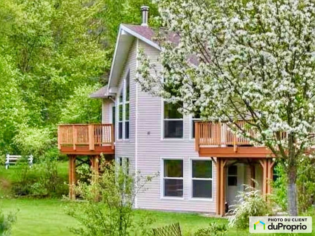 $679,000 - Price Taxes Not Included - Cottage in St-Raymond — photo 1