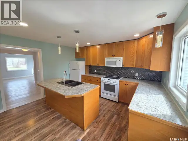 25 Rhodes STREET Redvers, Saskatchewan in Houses for Sale in Regina - Image 18