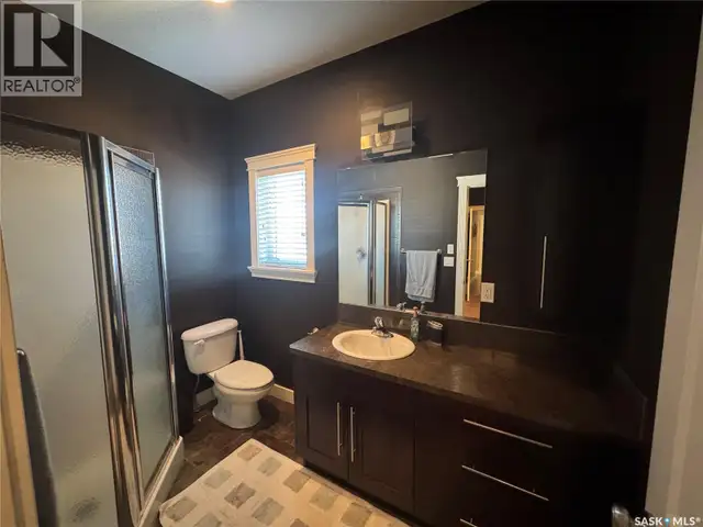 916 3rd STREET SE Weyburn, Saskatchewan in Houses for Sale in Regina - Image 11