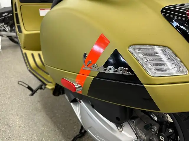2024 Vespa GTS Supersport 300 MY24 - V6196NP - -No Payments for  in Scooters & Pocket Bikes in Markham / York Region - Image 8