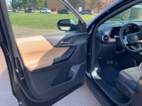 Certified, Wireless Charging, Power Liftgate, Heated Seats, Heated Steering Wheel, Remote Start! Sle... (image 9)