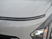 Leather-wrapped steering wheel & shift knob bring a premium touch Dual-zone automatic climate contro... (image 6)