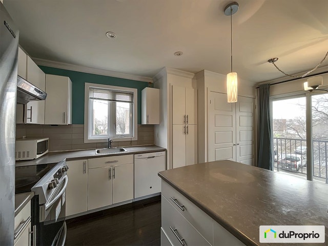 $295,900 - Condominium for sale in Longueuil (Vieux-Longueuil) — photo 2