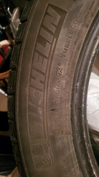 4 x 235/65/17 MICHELIN x ice WINTER tires 85 % tread left very g