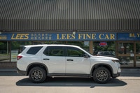 2025 Honda Pilot Trailsport AWD Honda Pilot SUV. Spacious 3-row SUV that seats up to 7 people. Power... (image 6)
