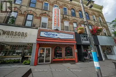 A opportunity to operate a reputable business in downtown Stratford! Gene's Restaurant has been a be...