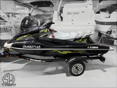 2015 Yamaha VX Deluxe 2015 Yamaha VX Deluxe Discover the thrill of the 2015 Yamaha VX Deluxe, now av...