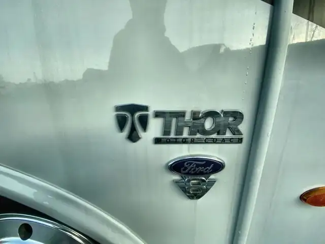 2025 Thor Motor Coach Hurricane 34R in RVs & Motorhomes in Bedford - Image 23