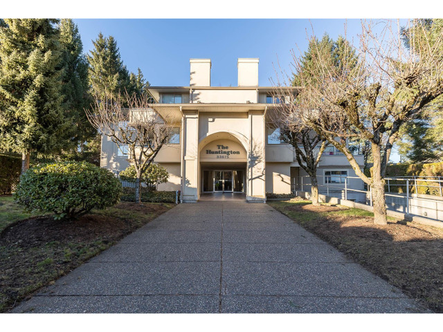 202 33675 MARSHALL ROAD Abbotsford, British Columbia in Condos for Sale in Abbotsford - Image 3