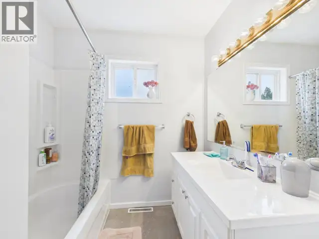 37 WINDMILL CRESCENT Williams Lake, British Columbia in Houses for Sale in Williams Lake - Image 17