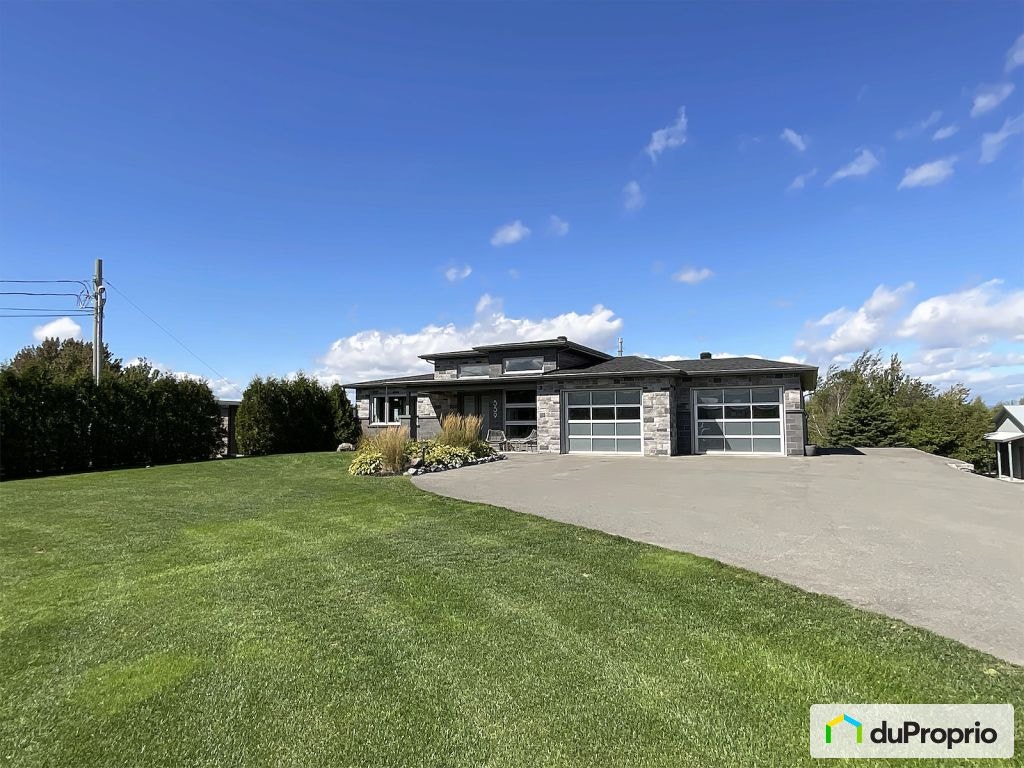 $989,000 - Bungalow for sale in Montmagny — photo 2