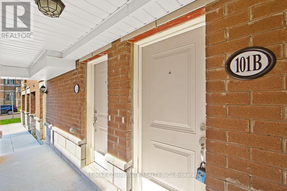 B - 101 LUZON AVENUE Markham (Box Grove), Ontario 3