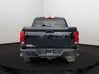 Used 2024 Chevrolet Colorado LT Crew Cab 4WD for Sale in Edmonton, AB | Low Mileage (17,000 km) | Bl... (image 4)