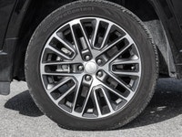 *Low Mileage, Sunroof, Premium Audio, Uconnect 5 Nav w/10.1 inch Display!* With outstanding off-road... (image 3)