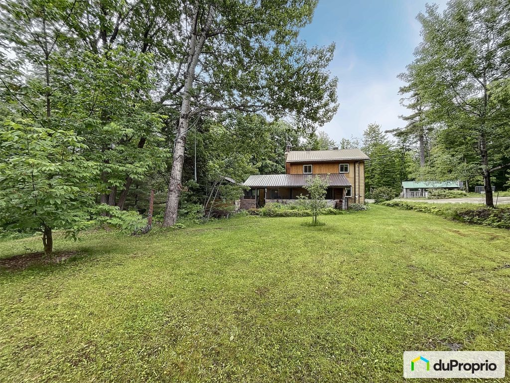 $405,000 - Bungalow for sale in St-Calixte — photo 1
