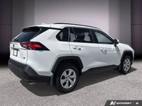 2021 Toyota RAV4 Le Toyota RAV4 2021 est un VUS compact reconnu pour sa fiabilité, son confort et sa... (image 4)