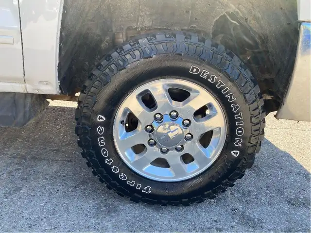 2018 Chevrolet SILVERADO 2500HD LT, Duramax Diesel, No Accidents in Cars & Trucks in London - Image 10