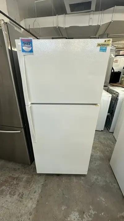 3194- Réfrigérateur Whirlpool blanc top freezer fridge white 28", View more
