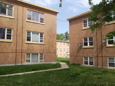 Apartments for Rent (Bachelor) - 515 London Rd, Sarnia, ON