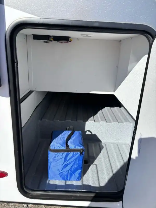 2023 Forester 2501 CD in RVs & Motorhomes in Laval / North Shore - Image 7