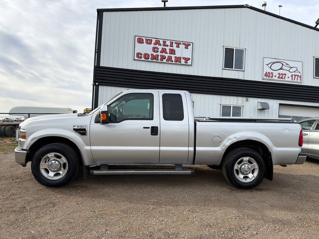 Ford Super Duty F-250 2010 photo 2