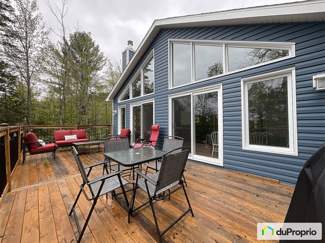 $530,000 - Cottage for sale in Chertsey — photo 1