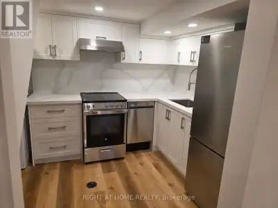 Modern and Clean Bachelor Apartment in Excellent Location close to Oshawa Center and only minutes fr...