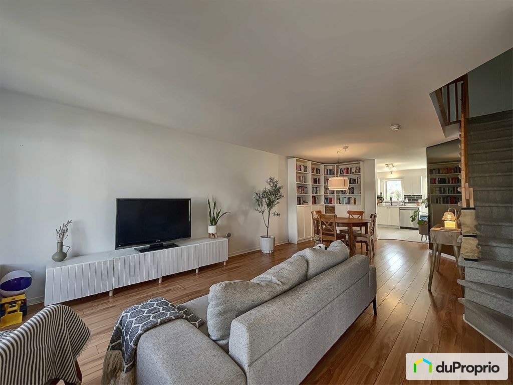 $595,000 - Duplex for sale in Varennes — photo 2