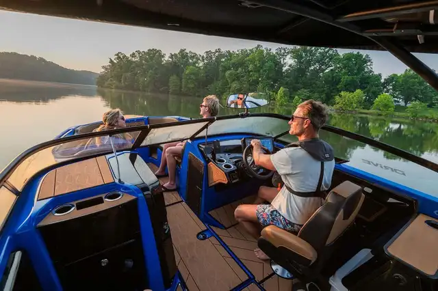 2026 Yamaha 255XD Black in Powerboats & Motorboats in Kawartha Lakes - Image 5