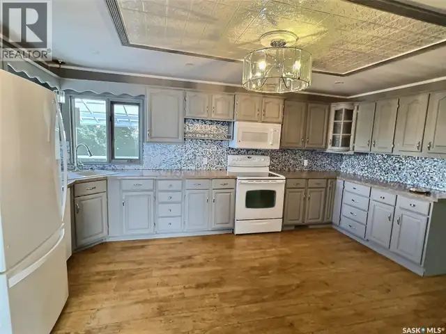 Kuntz Acreage Macoun, Saskatchewan in Houses for Sale in Regina - Image 6