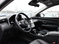 Sunroof, Navigation, Leather Seats, Heated Seats, Apple CarPlay! This Hyundai Tucson questions every... (image 8)