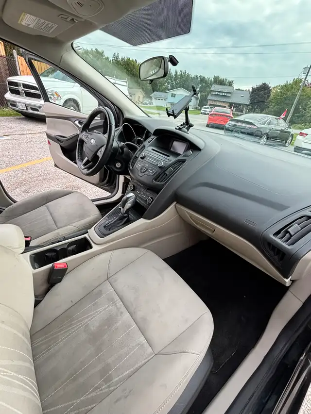 2015 Ford Focus6009523820993126412