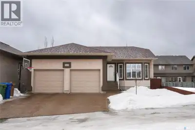 Welcome to 2439 Jameson Crescent, a beautifully maintained bungalow located in the desirable communi...