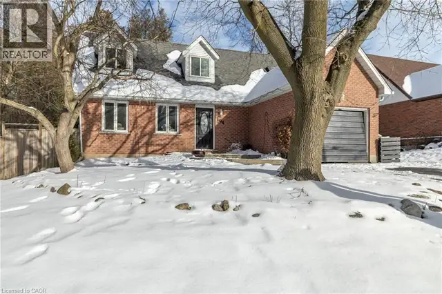 104 HENRY Street Rockwood, Ontario in Houses for Sale in Guelph - Image 3