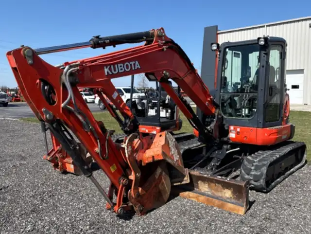 2020 Kubota 2020 Kubota U55-4GA - Excavator in Heavy Equipment in Windsor Region - Image 2